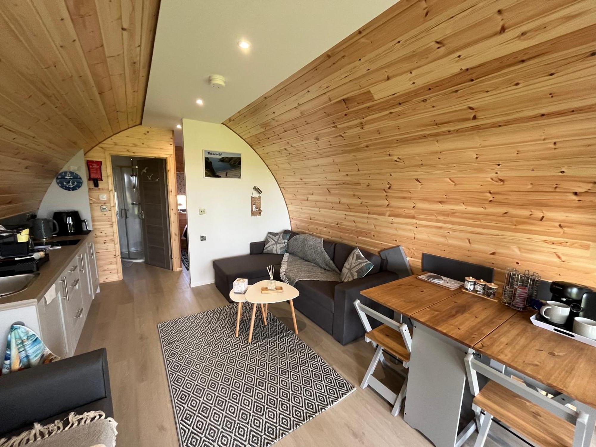 An Faoilean Glamping Pod Bunmahon