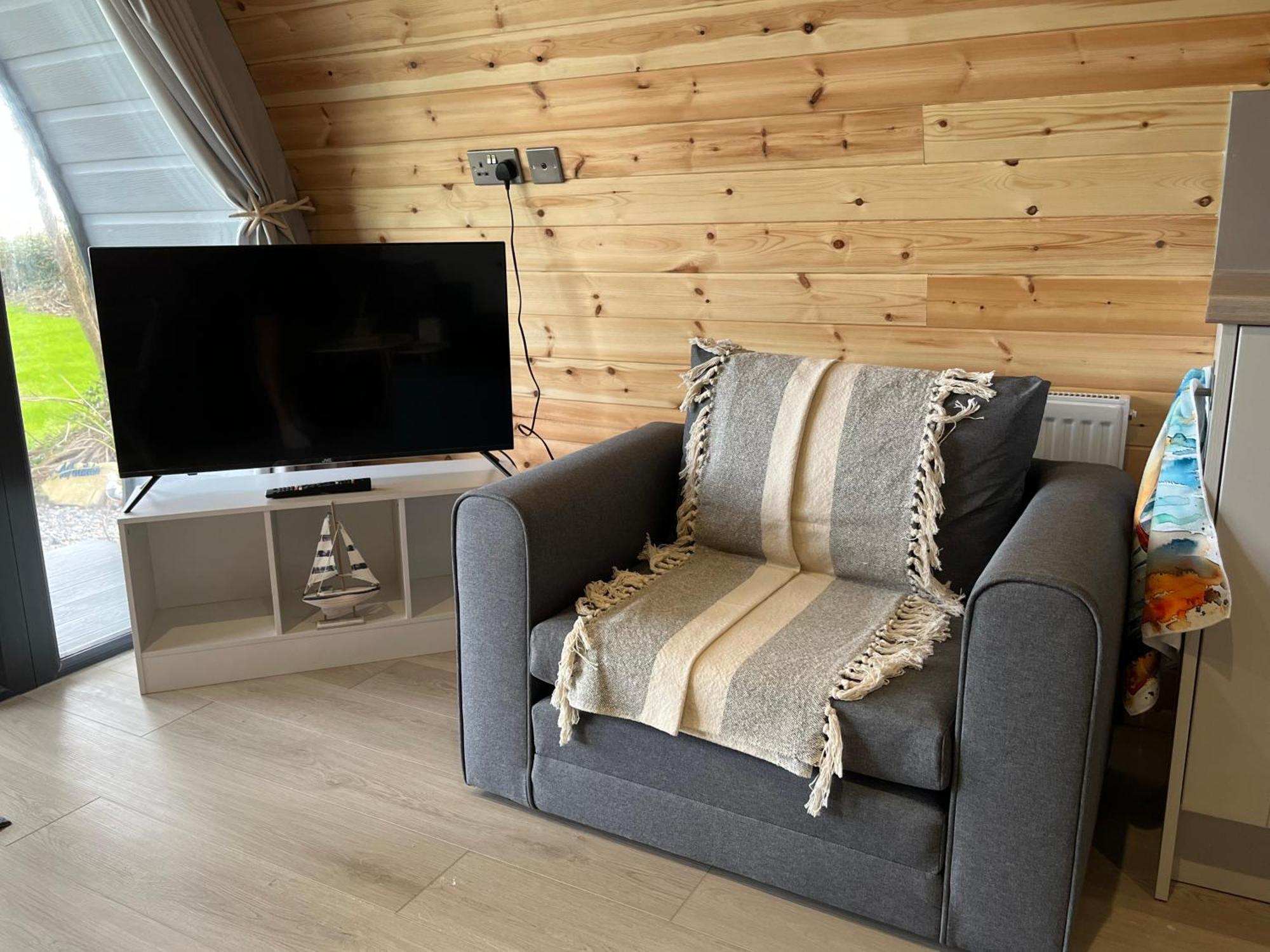 An Faoilean Glamping Pod Bunmahon